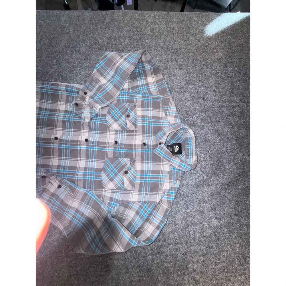 Quiksilver Mens XL Plaid Flannel Shirt Blue Grey Long Sleeve Button Down